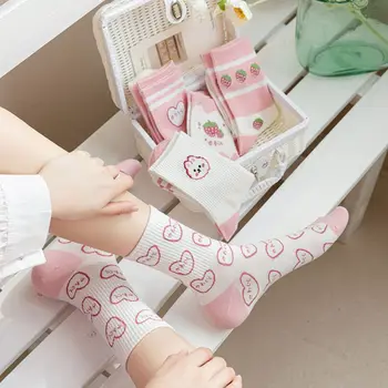 Милая удобная розовая серия, модный дизайн, Клубничные женские носки, Носки в корейском стиле, Хлопчатобумажные чулочно-носочные изделия средней длины.